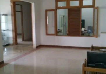 Rumah bagus dgn tanah luas 495m dkt lottemart meruya