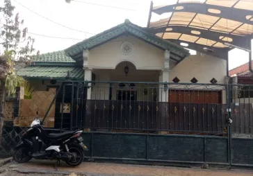 Rumah taman aries blok F