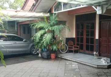 Rumah hitung tanah Lt. 300m2. meruya ilir,  jakarta