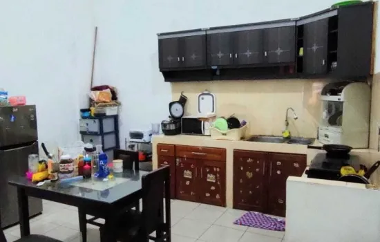 Rumah Siap huni 3 lantai Petojo