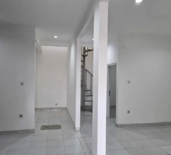 Dijual Rumah Siap Huni Bojong Indah, Jakarta Barat