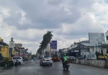 Di Taman Galaxy  Bekasi tersewa salon hadap jalan besar