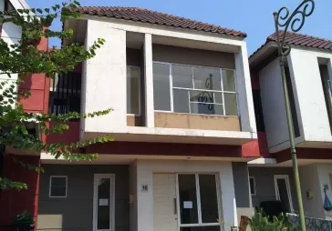 Disewakan Rumah Siap Huni  Malibu Gading Serpong