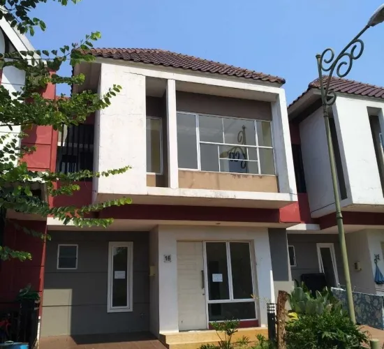 Disewakan Rumah Siap Huni  Malibu Gading Serpong