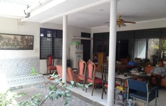 Dijual Rumah Besar Cluster Taman Aries