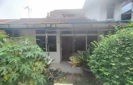 Rumah Tua Hitung Tanah LT150m2 LB 54m2