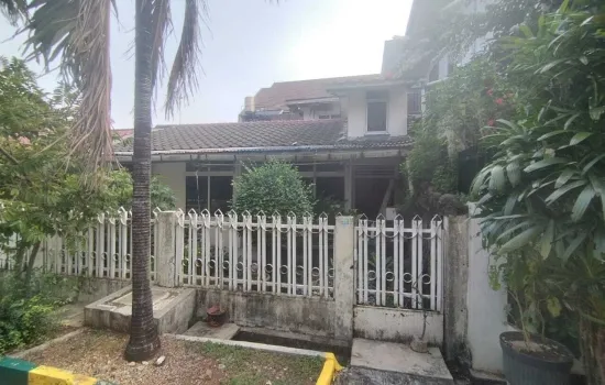 Rumah Tua Hitung Tanah LT150m2 LB 54m2