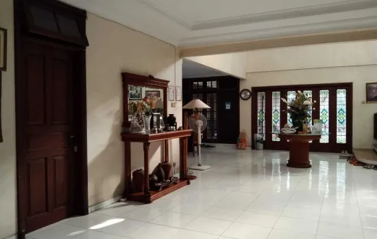 Rumah Cantique di Puri Indah